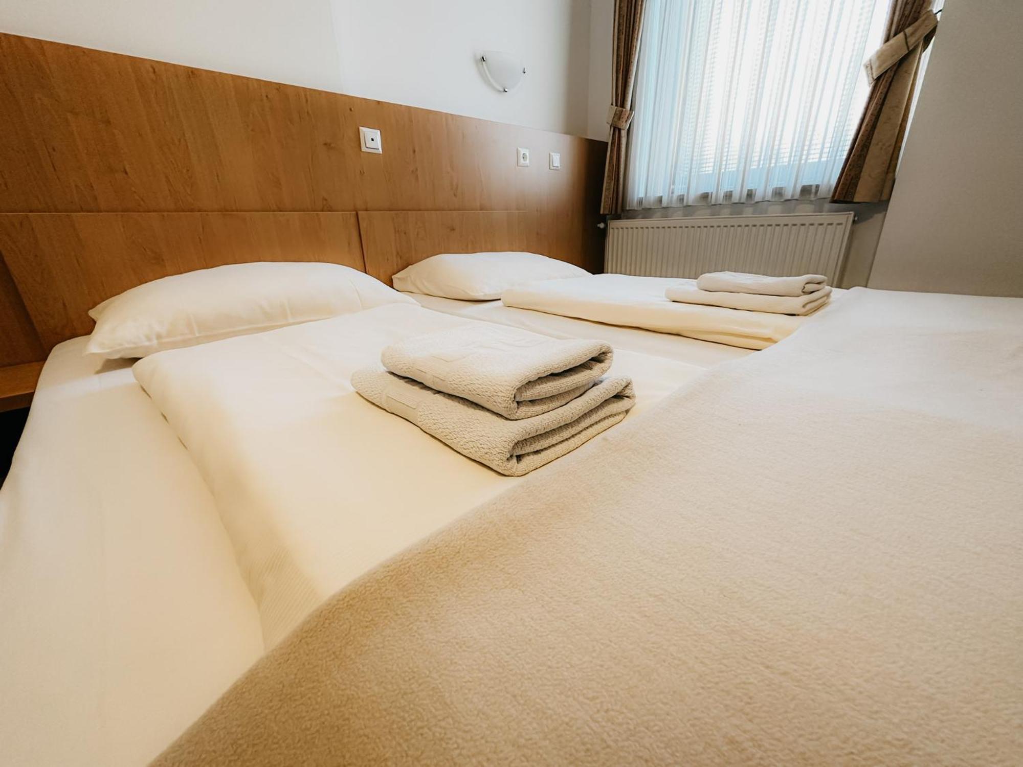 Hotel Oskar Zaplata Preddvor Eksteriør bilde