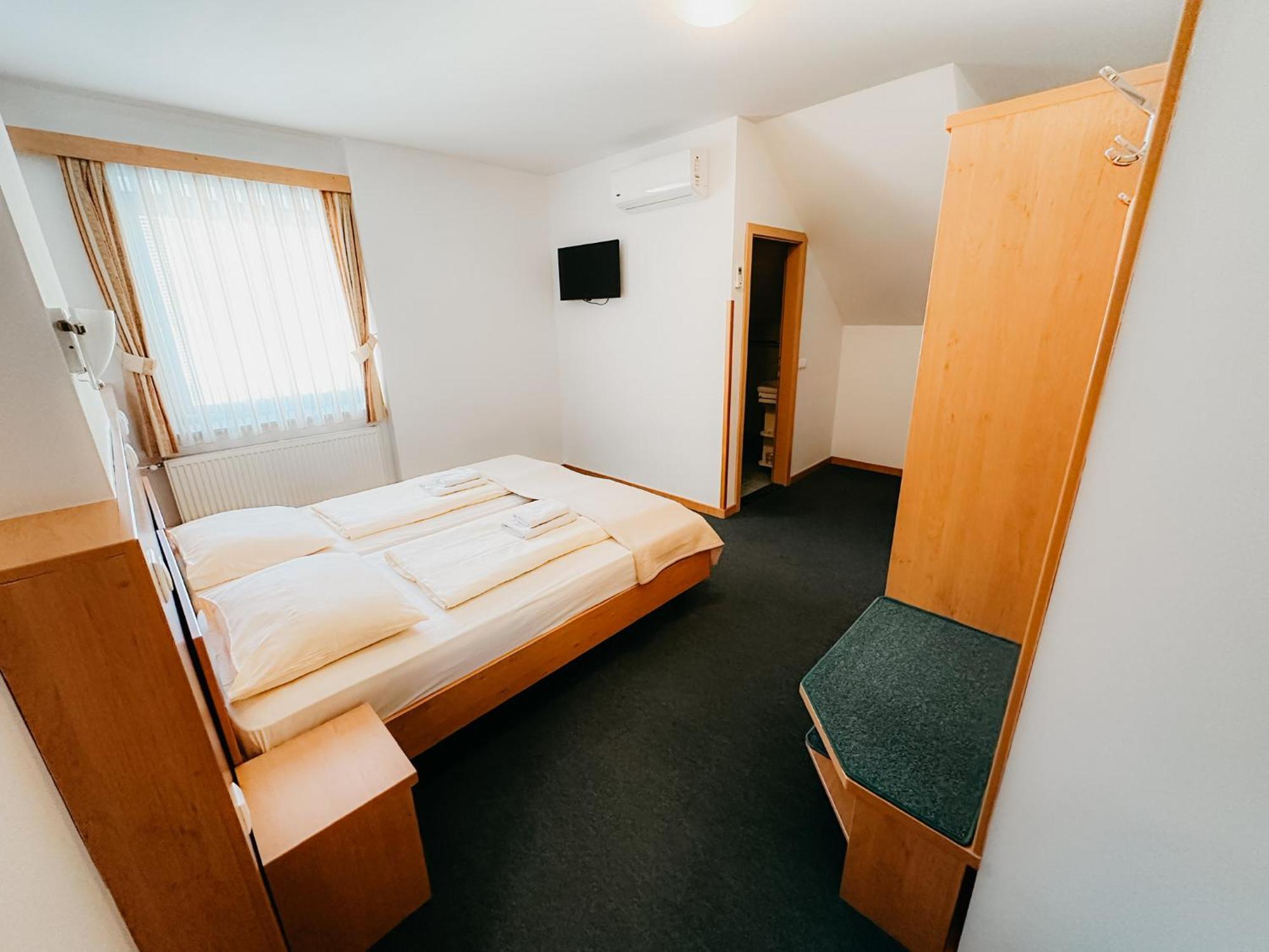 Hotel Oskar Zaplata Preddvor Eksteriør bilde